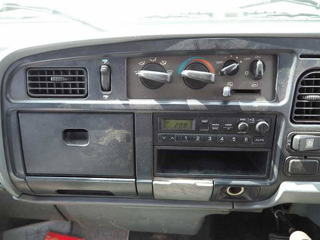 三菱ふそうキャンタークレーン3段小型（2t・3t）[写真37]