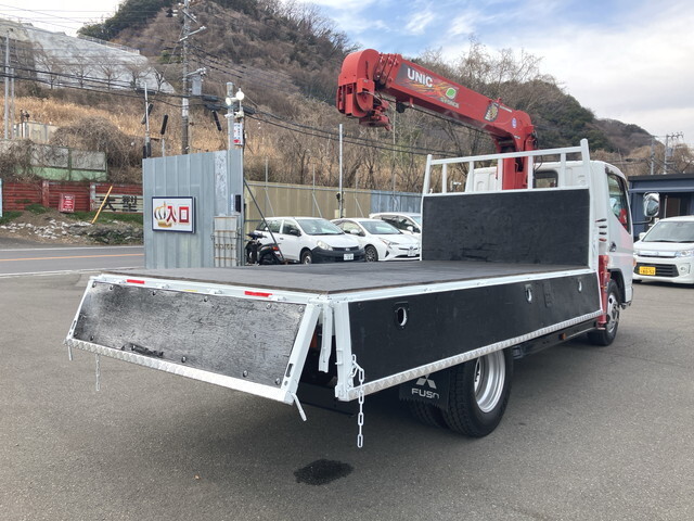 三菱ふそうキャンタークレーン4段小型（2t・3t）[写真13]