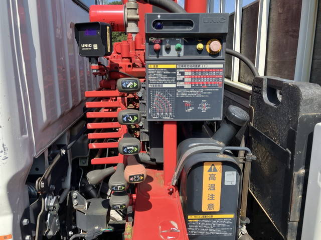 三菱ふそうキャンタークレーン4段小型（2t・3t）[写真15]