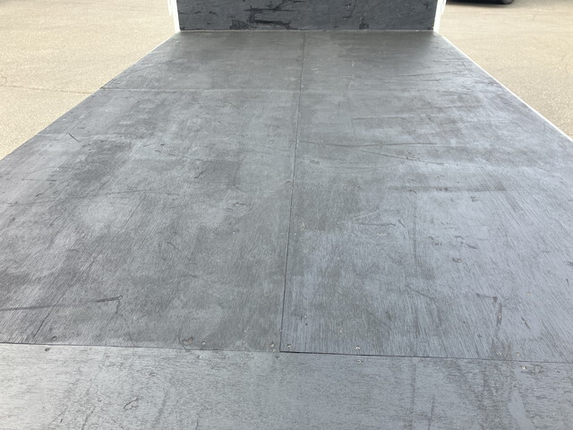 三菱ふそうキャンタークレーン4段小型（2t・3t）[写真15]