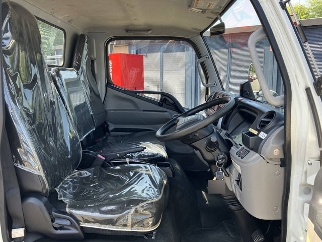 三菱ふそうキャンタークレーン4段小型（2t・3t）[写真33]