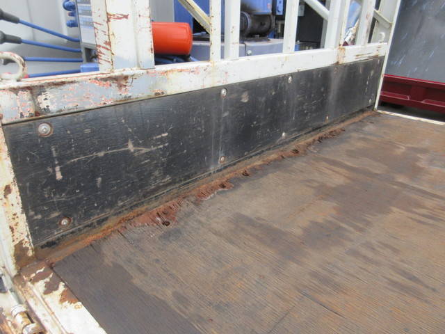 三菱ふそうキャンタークレーン4段小型（2t・3t）[写真12]