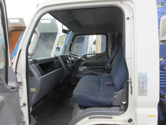 三菱ふそうキャンタークレーン4段小型（2t・3t）[写真28]