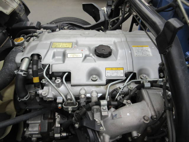 三菱ふそうキャンタークレーン4段小型（2t・3t）[写真31]