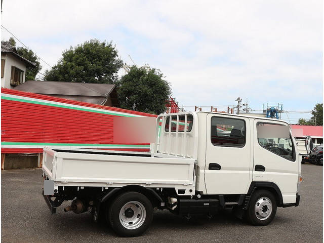 三菱ふそうキャンターダブルキャブ（Wキャブ）小型（2t・3t）[写真04]