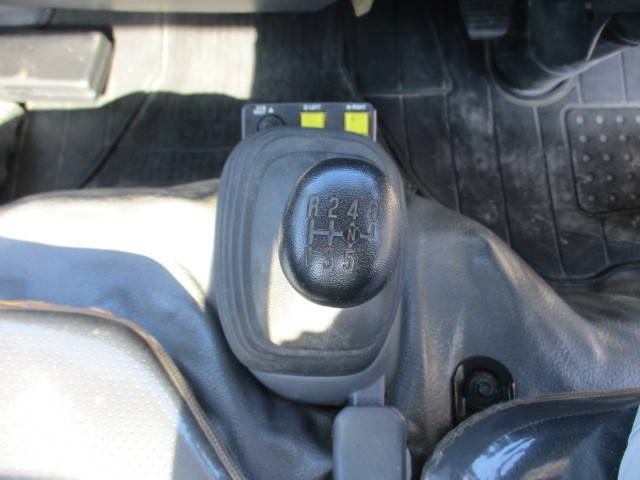 いすゞエルフダンプ小型（2t・3t）[写真29]