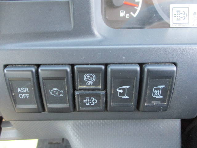 いすゞエルフダンプ小型（2t・3t）[写真30]