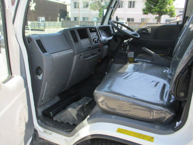 いすゞエルフダンプ小型（2t・3t）[写真32]