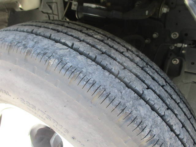 いすゞエルフアルミブロック小型（2t・3t）[写真10]