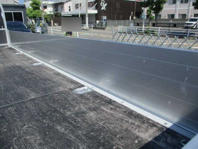 いすゞエルフアルミブロック小型（2t・3t）[写真18]