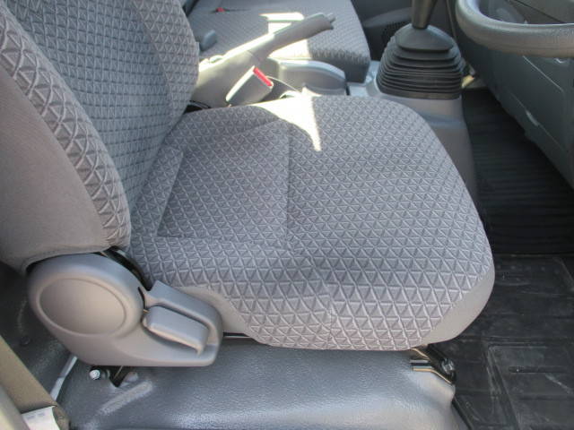 いすゞエルフアルミブロック小型（2t・3t）[写真22]