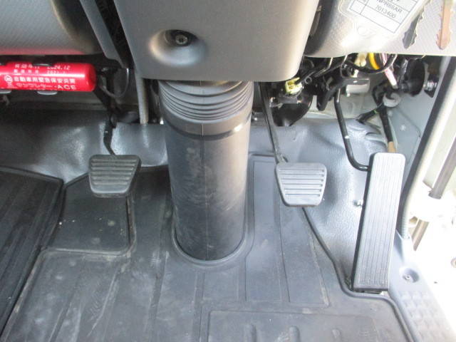 いすゞエルフアルミブロック小型（2t・3t）[写真23]