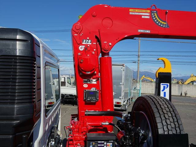 三菱ふそうファイターコンテナ専用車中型（4t）[写真11]