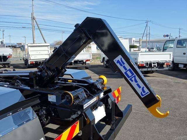 三菱ふそうファイターコンテナ専用車中型（4t）[写真18]