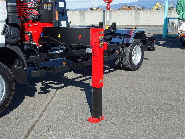 三菱ふそうファイターコンテナ専用車中型（4t）[写真09]