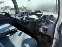 三菱キャンター平ボディ小型（2t・3t）[写真08]