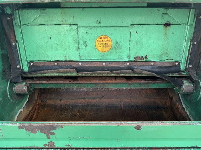 三菱ふそうキャンターパッカー車（塵芥車）小型（2t・3t）[写真10]