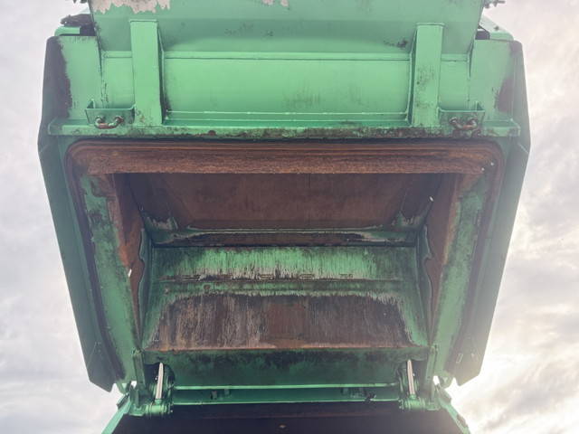 三菱ふそうキャンターパッカー車（塵芥車）小型（2t・3t）[写真12]