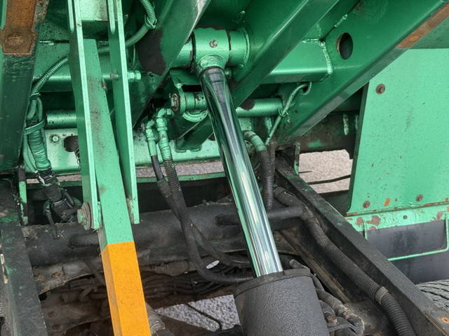 三菱ふそうキャンターパッカー車（塵芥車）小型（2t・3t）[写真17]