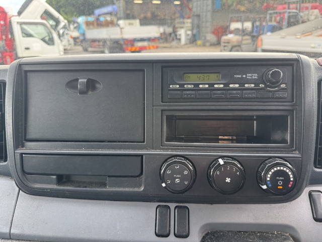 三菱ふそうキャンターパッカー車（塵芥車）小型（2t・3t）[写真38]