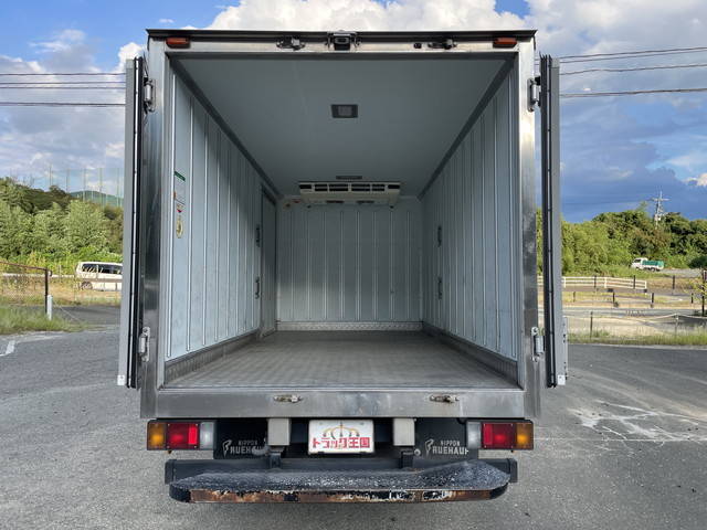 いすゞエルフ冷凍車（冷蔵車）小型（2t・3t）[写真11]