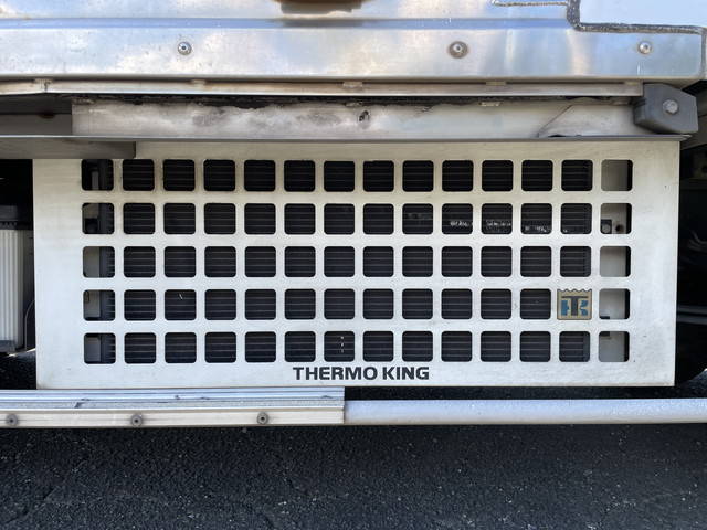 いすゞエルフ冷凍車（冷蔵車）小型（2t・3t）[写真18]