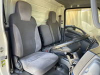 いすゞエルフ冷凍車（冷蔵車）小型（2t・3t）[写真30]