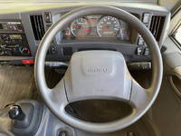 いすゞエルフ冷凍車（冷蔵車）小型（2t・3t）[写真34]