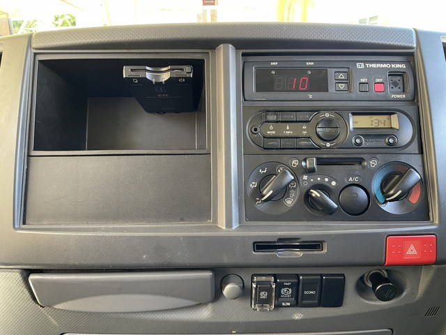 いすゞエルフ冷凍車（冷蔵車）小型（2t・3t）[写真35]