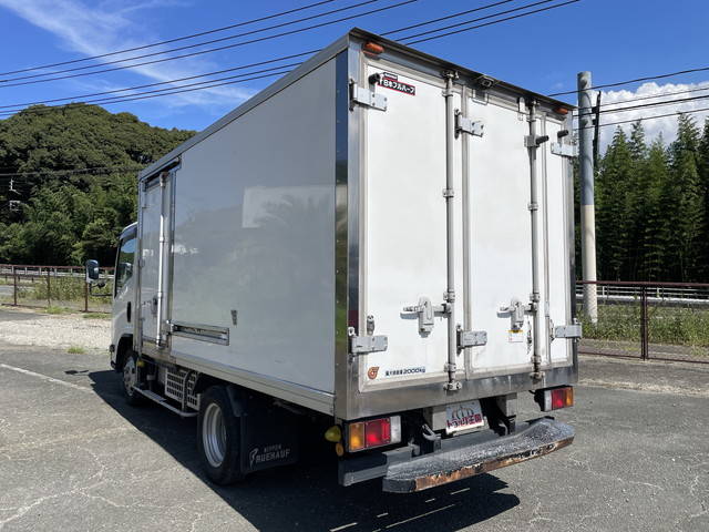 いすゞエルフ冷凍車（冷蔵車）小型（2t・3t）[写真04]