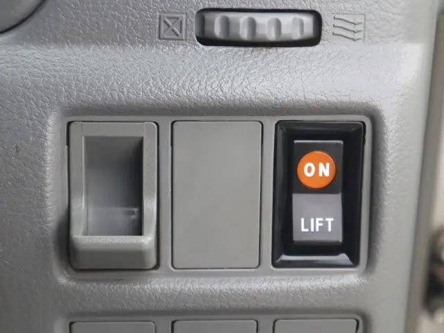 トヨタダイナ平ボディ小型（2t・3t）[写真36]