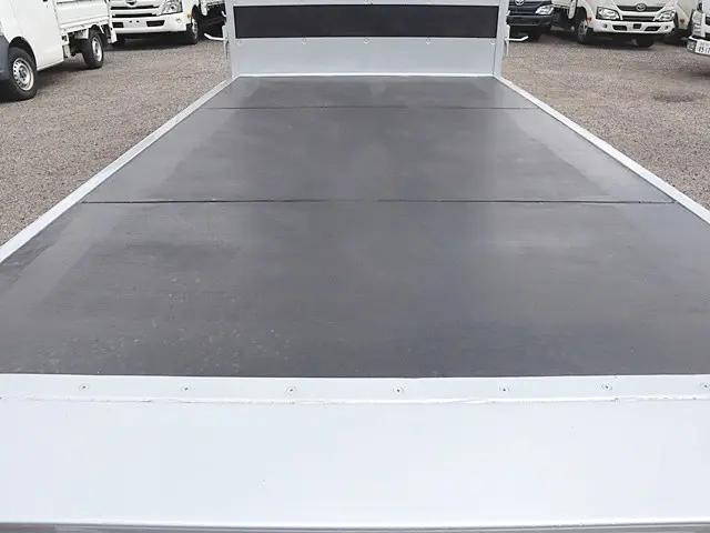 トヨタダイナ平ボディ小型（2t・3t）[写真09]