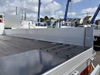 三菱ふそうファイターセルフクレーン4段増トン（6t・8t）[写真12]