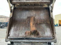 いすゞフォワードパッカー車（塵芥車）中型（4t）[写真16]