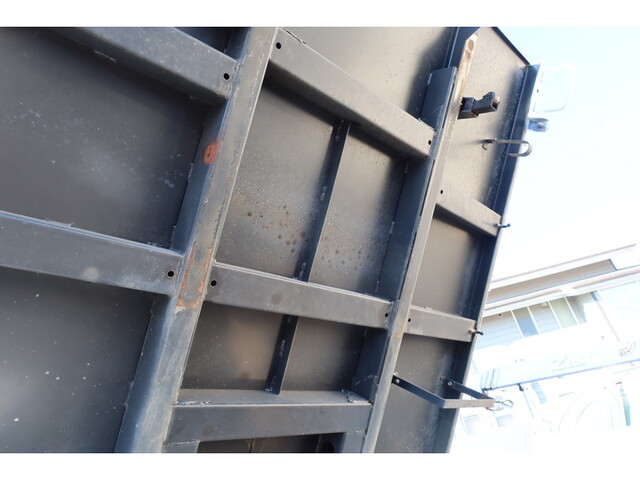 いすゞエルフダンプ小型（2t・3t）[写真14]