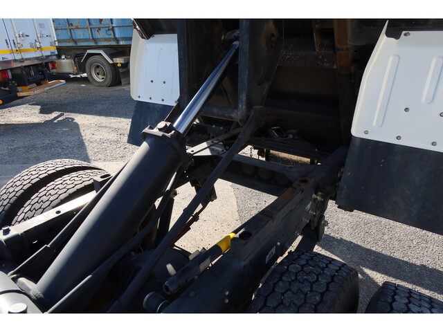 いすゞエルフダンプ小型（2t・3t）[写真17]