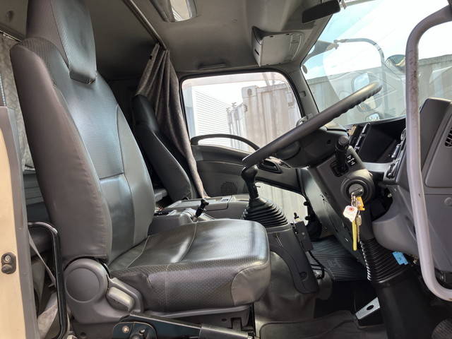 いすゞフォワードダンプ増トン（6t・8t）[写真29]