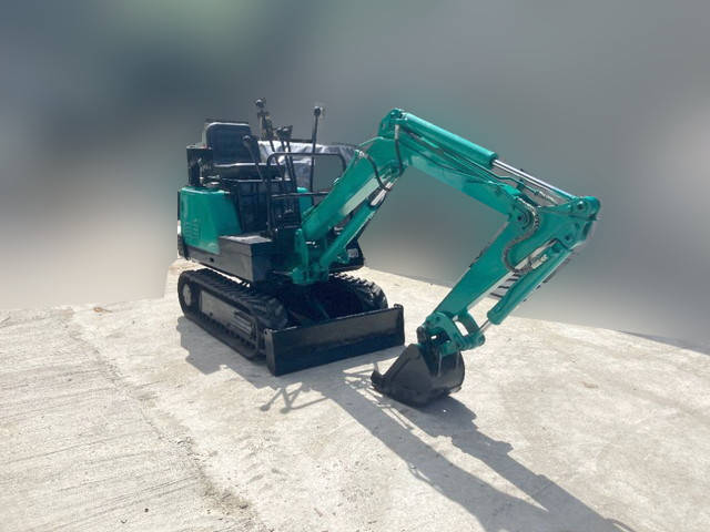 コマツミニユンボ（ミニバックホー）[写真03]