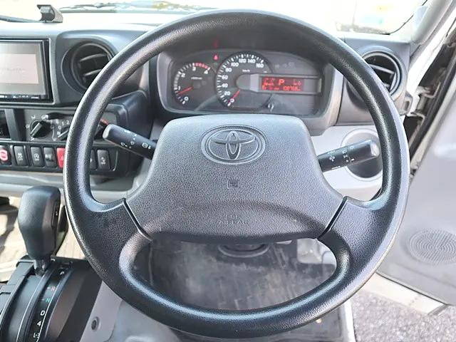 トヨタダイナアルミバン小型（2t・3t）[写真04]