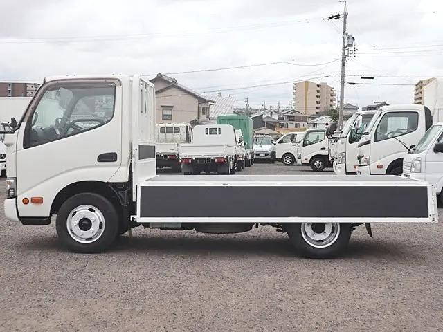 トヨタトヨエース平ボディ小型（2t・3t）[写真10]