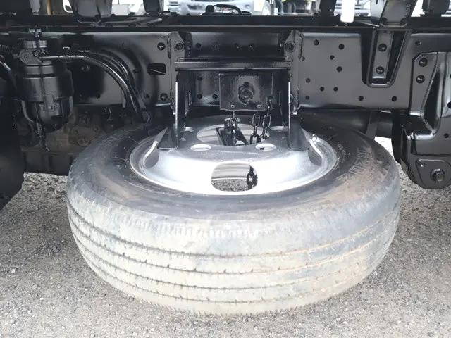 トヨタトヨエース平ボディ小型（2t・3t）[写真15]