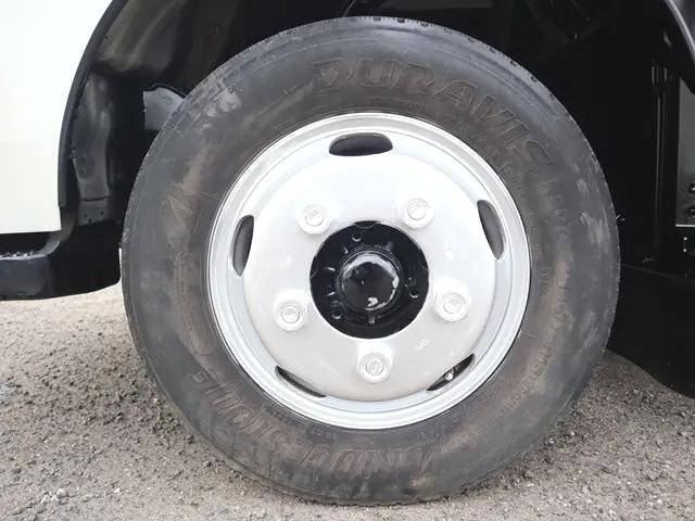 トヨタトヨエース平ボディ小型（2t・3t）[写真20]