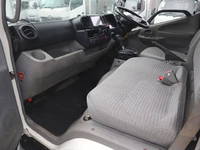 トヨタトヨエース平ボディ小型（2t・3t）[写真28]