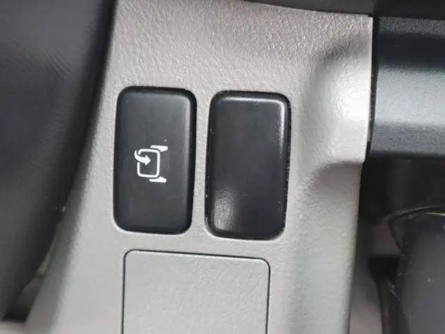 トヨタトヨエース平ボディ小型（2t・3t）[写真32]