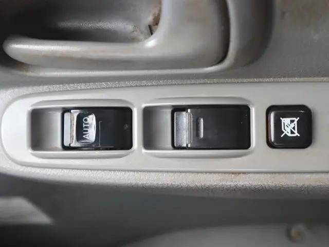 トヨタトヨエース平ボディ小型（2t・3t）[写真33]