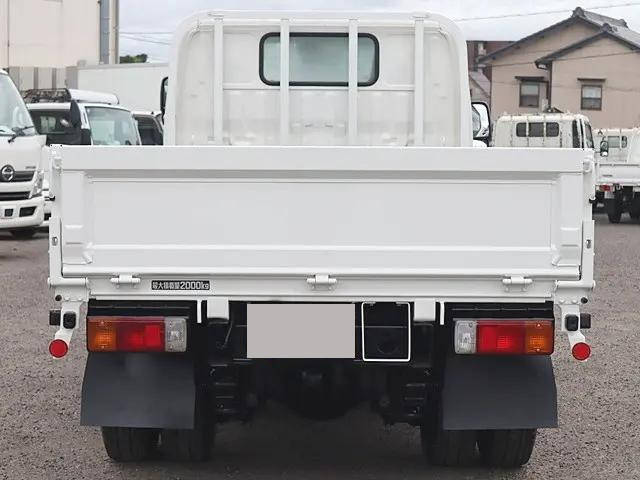 トヨタトヨエース平ボディ小型（2t・3t）[写真04]