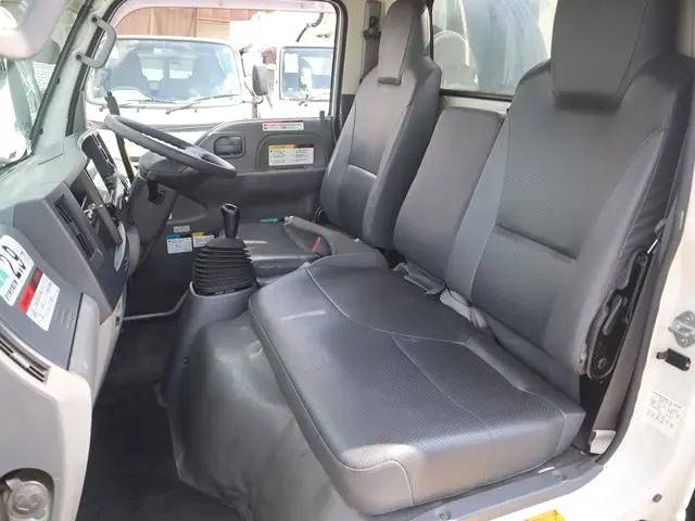 いすゞエルフ高所作業車小型（2t・3t）[写真32]