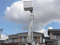 いすゞエルフ高所作業車小型（2t・3t）[写真06]