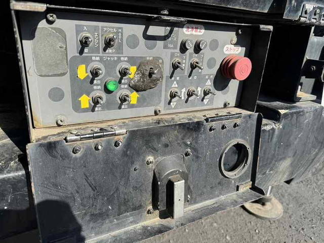 いすゞエルフ高所作業車小型（2t・3t）[写真19]