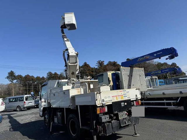 いすゞエルフ高所作業車小型（2t・3t）[写真02]